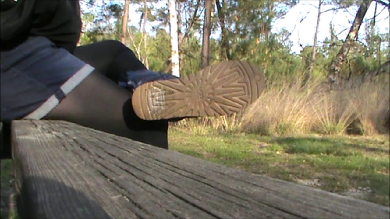 My mini short Naf Naf & black pantyhose & blue Ugg Bailey Bow