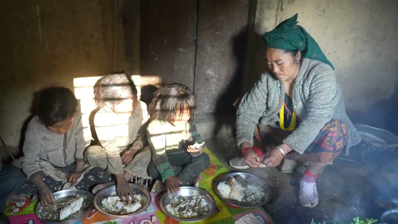 Mountain village kitchen || Village lifestyle