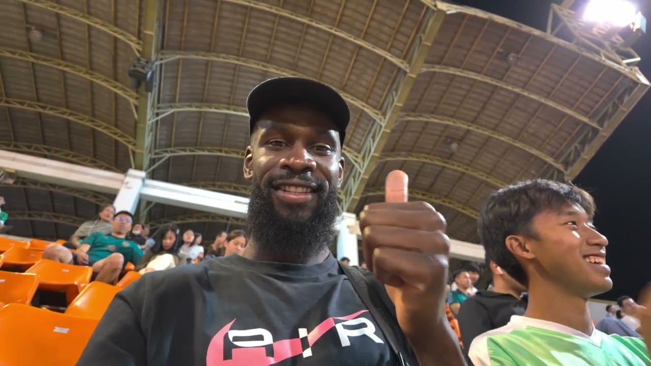Dans les coulisses du football pro en deuxième division Thaïlandaise 🇹🇭⚽️ | Vlog match avec Queran 