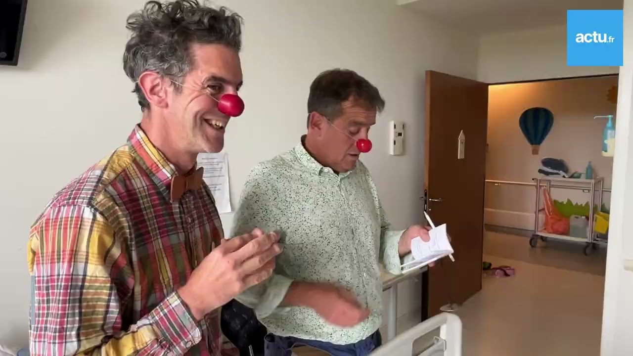 Les clowns rendent visite aux enfants à l'hôpital du Havre