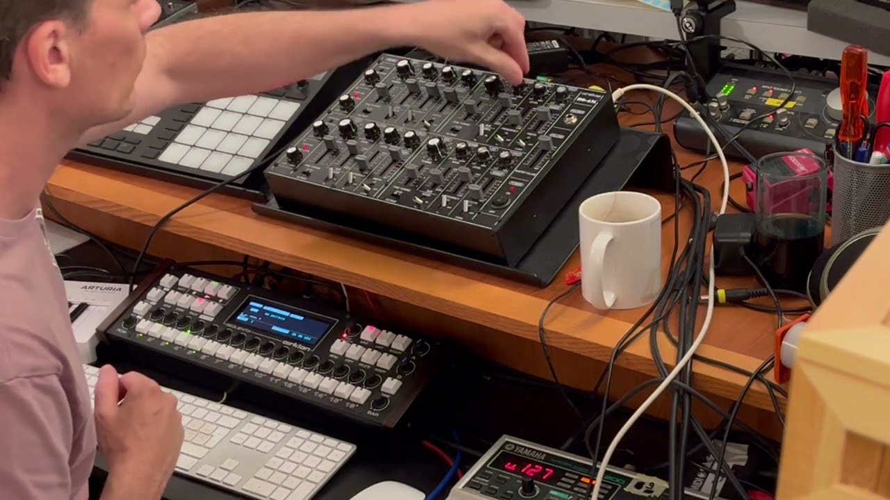 Tr 808 Cirklon and ULT SOUND DS-4M Jam.