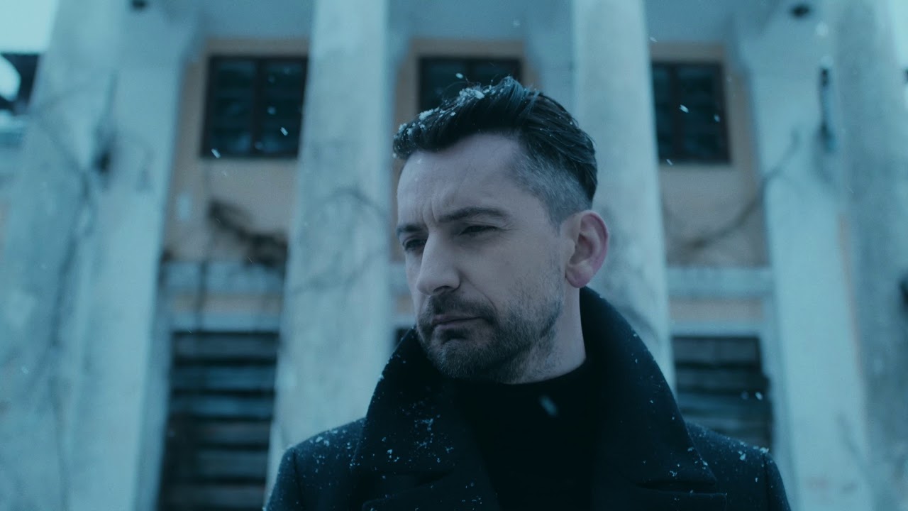 Alanas Chosnau & Mark Reeder - It's Who You Are (Falling Mix) (Official Video)