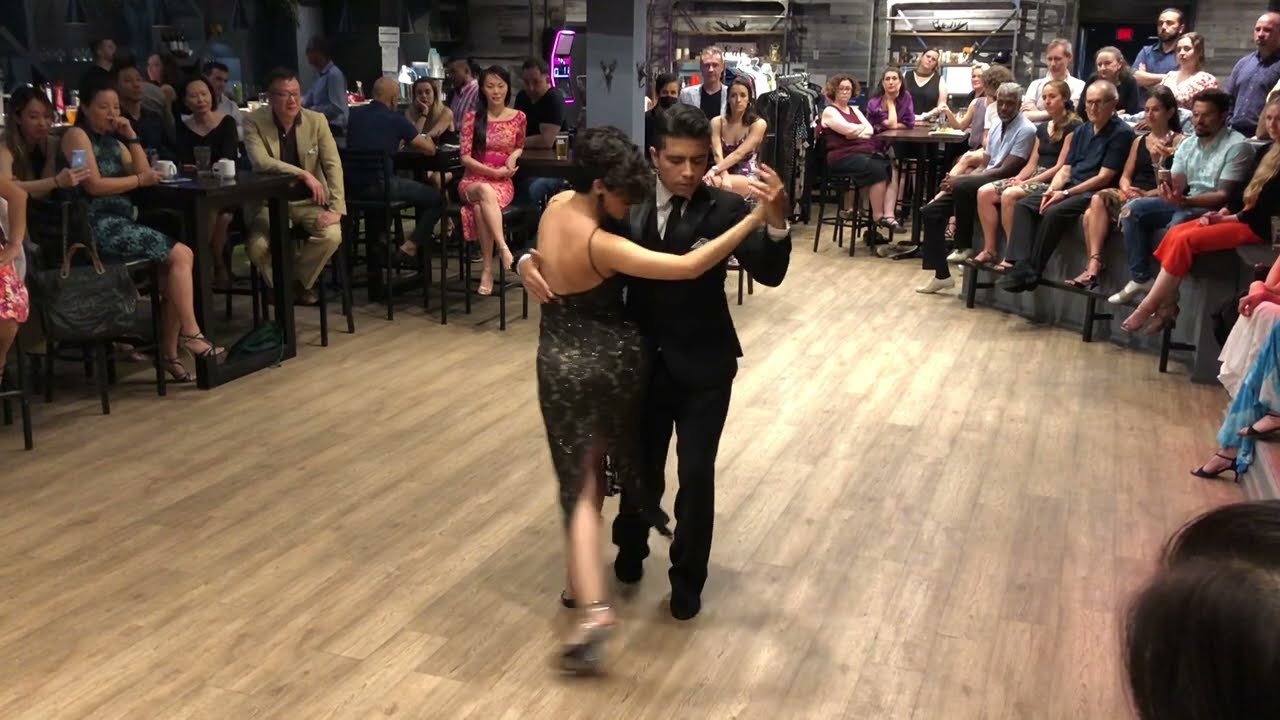 Marina Teves & Rodrigo Videla @Milonga Zorro Gris. Toronto - May 2022 1/4