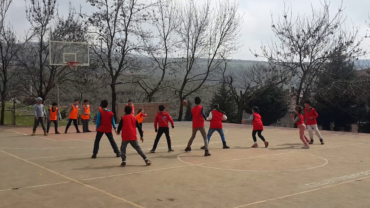 Kaleli yakan top, geleneksel çocuk oyunları