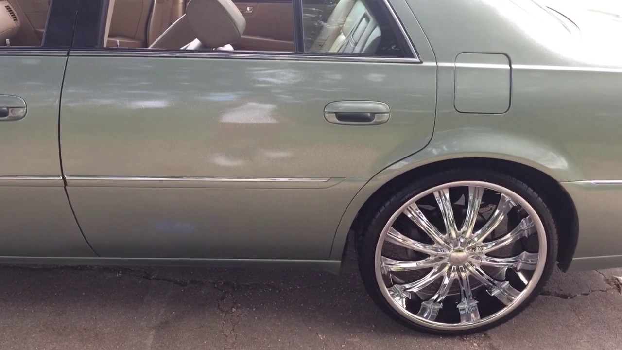 06  Cadillac DTS on 22