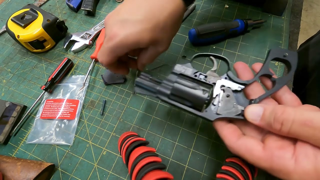 Рама S&W J, спусковой крючок 