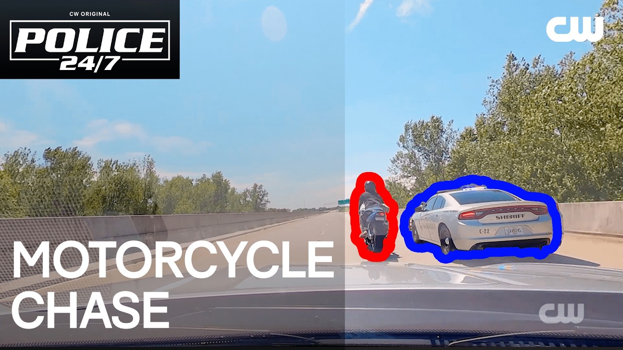 Sheriffs vs. Suspect in Motorcycle Chase | Police 24/7 | The CW