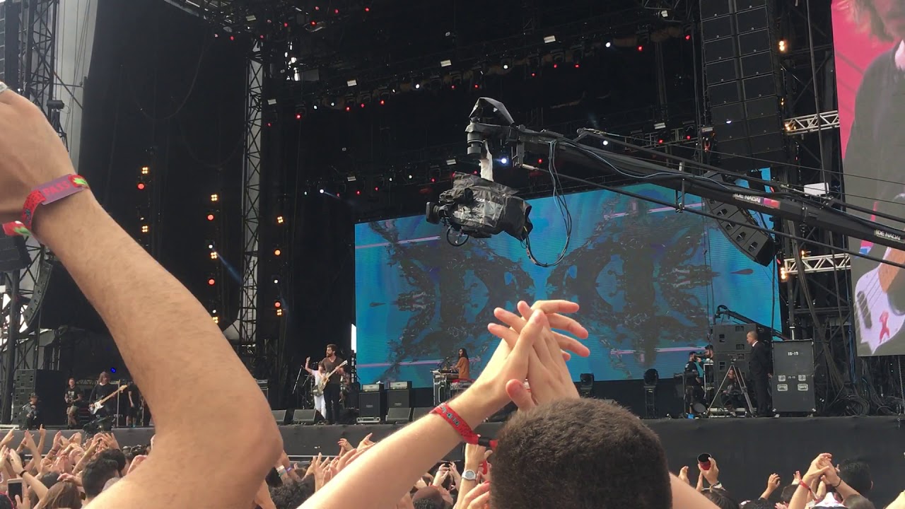 Scalene - Extremos Pueris live at Lollapalooza Brazil