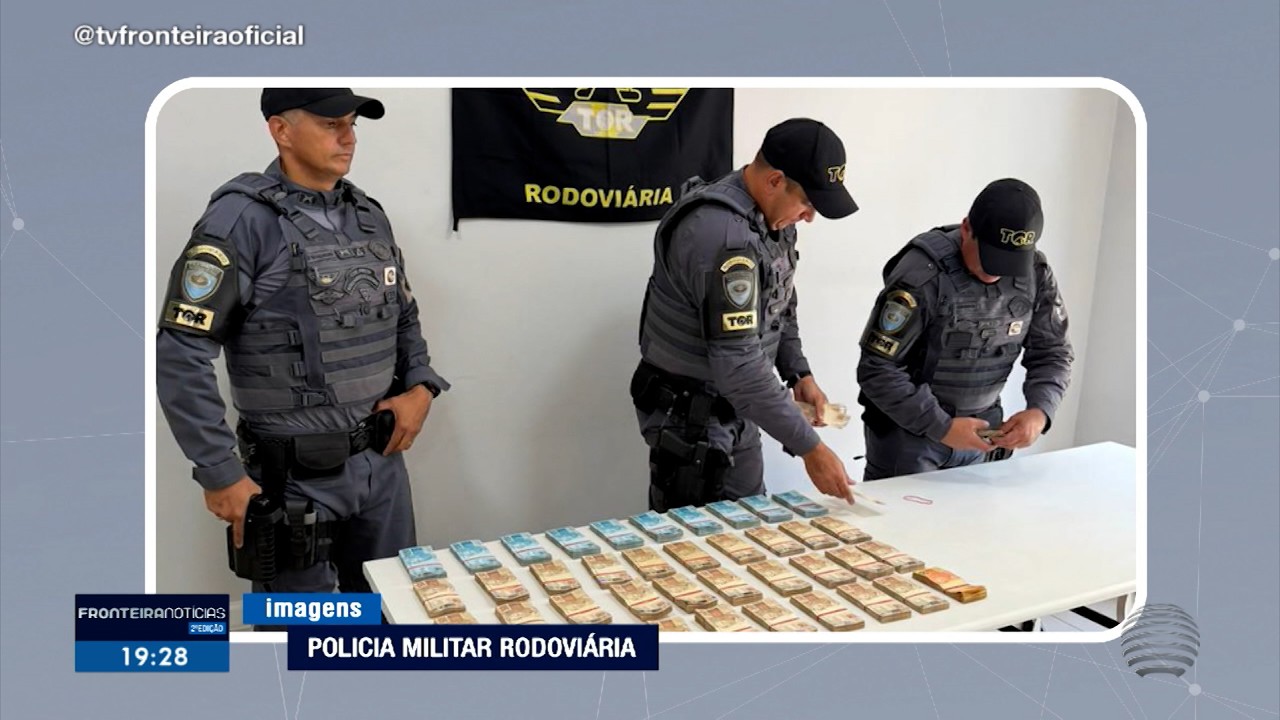 Fiscalização apreende quase R$ 250 mil escondidos em caminhão