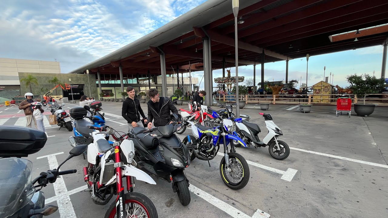 Ruta Mataro 49cc (acaba mal moto grua)
