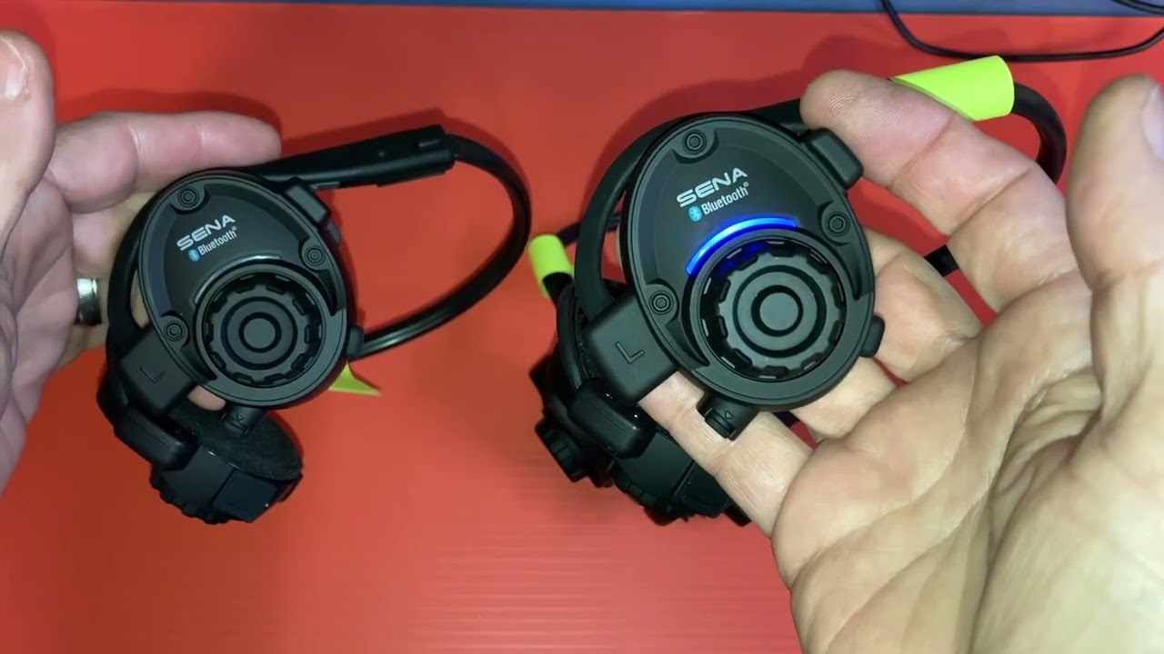 Pairing and using three Sena SPH10’s in a group conference
