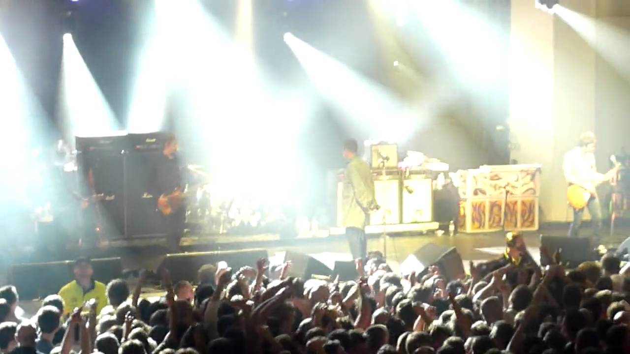 Oasis Cigarettes And Alcohol Live Bridlington Spa Theatre 20/08/2009 720p HD