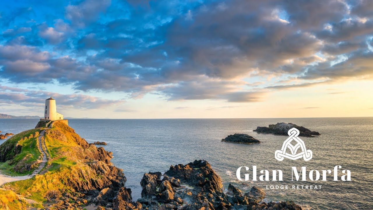 Discover stunning self-catering holiday cottages on Anglesey with 37 acres of wildlife reserves.