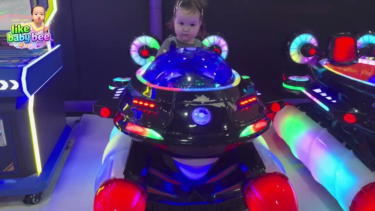 Baby Bee on an alien ship!