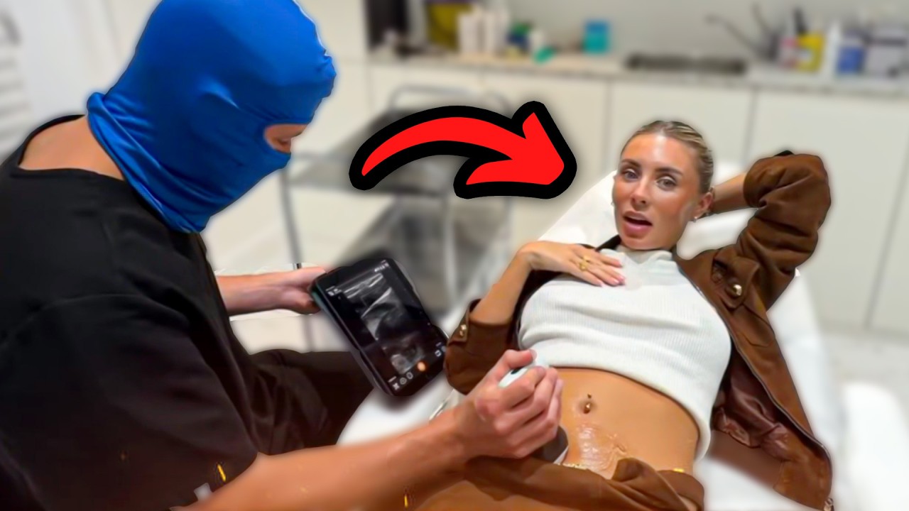 Бонни Блю не может перестать попадать в неловкие ситуации.