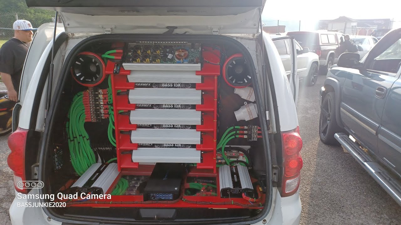 Tony's Sleeper Build! 6 B2 Rampage 15's on 6 Taramps Bass 15 K's Team Blurred Vision Slamology 2022