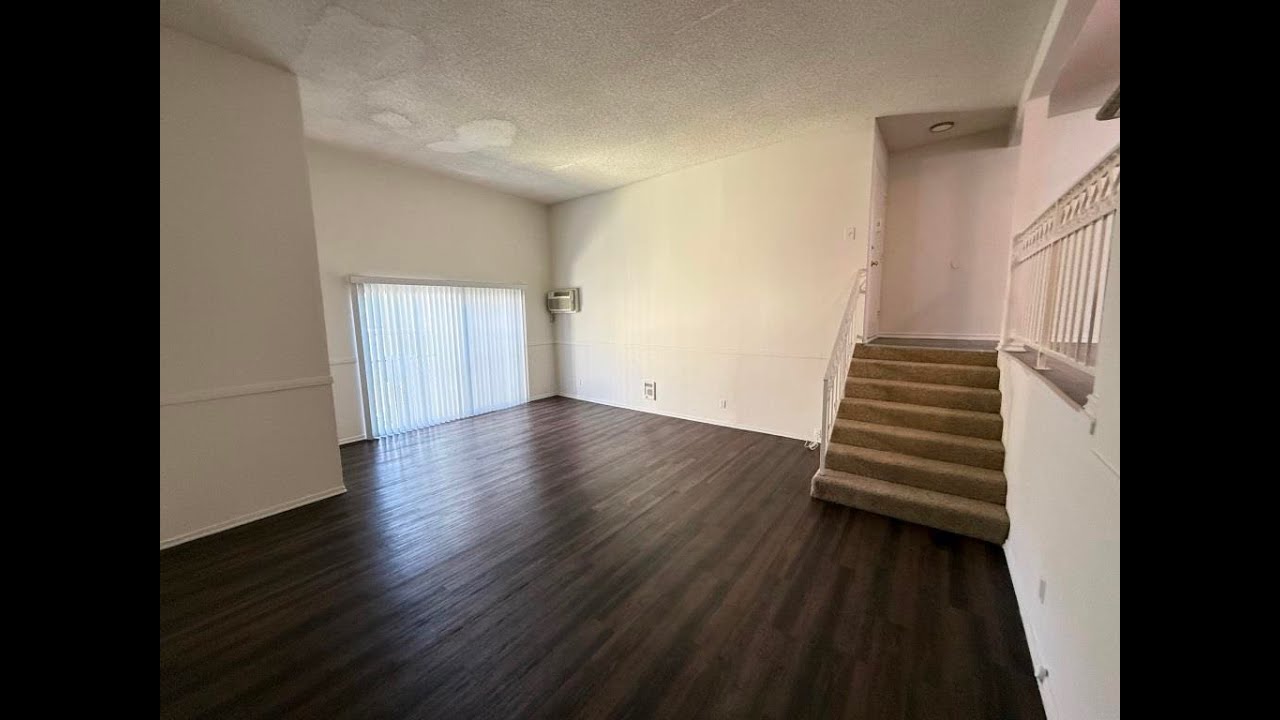 PL11080 - Huge 1 Bed Apartment w/Unique Layout, Sunken Living Room, For Rent in Prime Van Nuys!