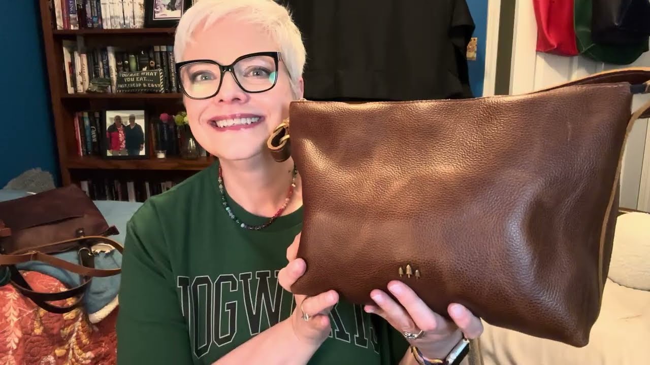 Portland Leather Goods haul! A large organizer and a large slouchy! 👜