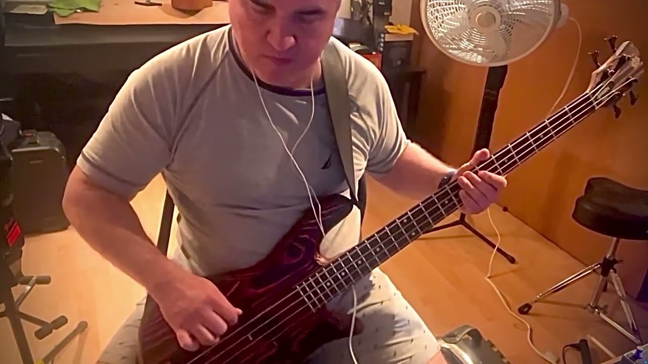 RESORTE - “América” - BASS COVER
