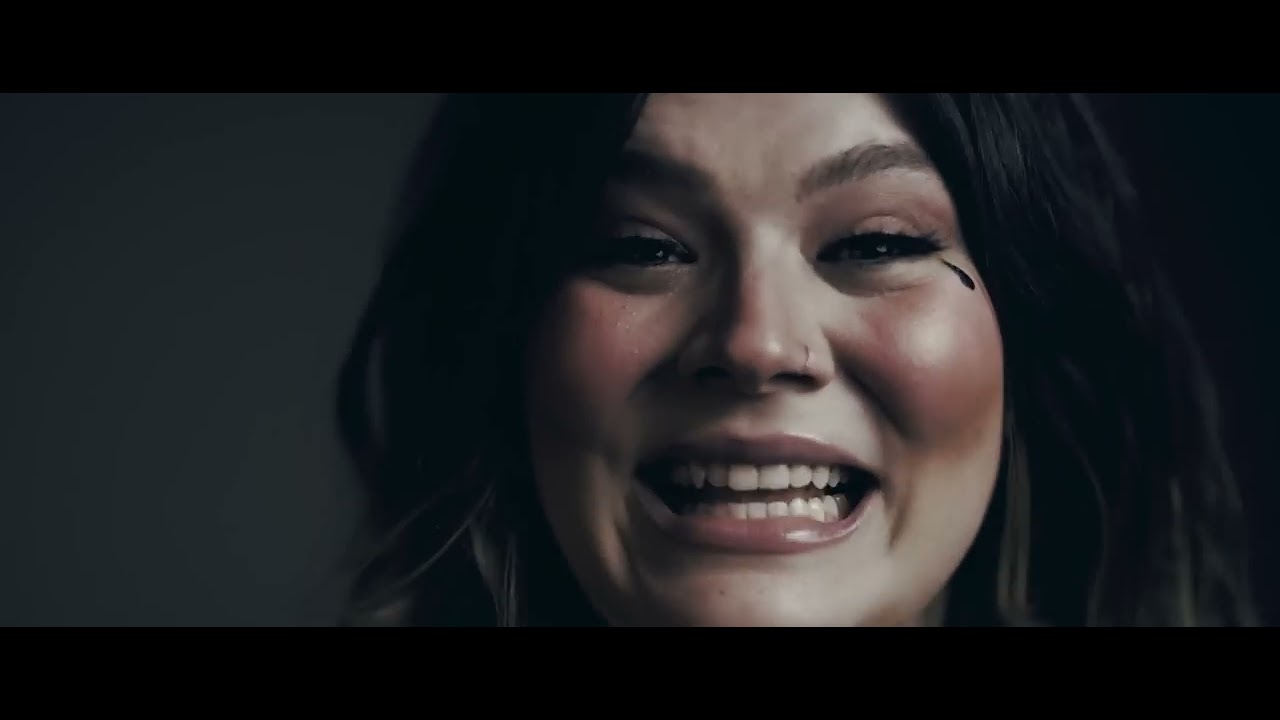 PALANKIN - ESPINHO NA CARNE (CLIPE OFICIAL) | Ana Rock