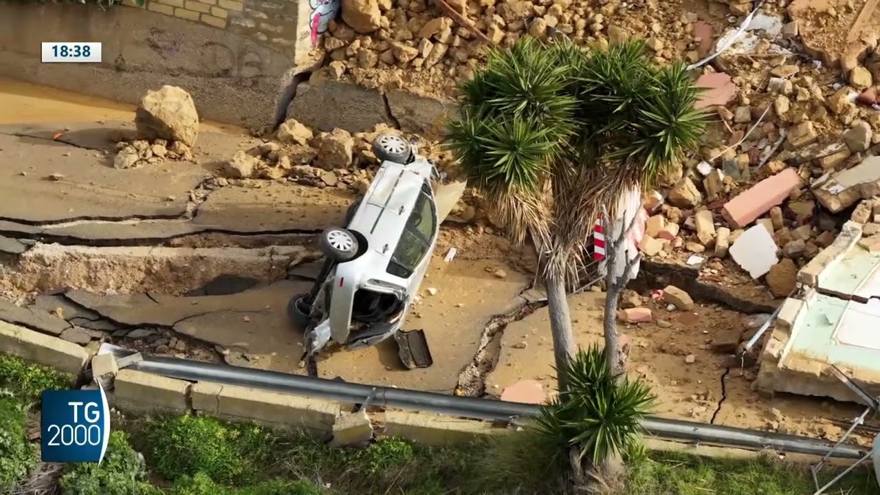 Frana ad Amalfi. Si teme per Niscemi