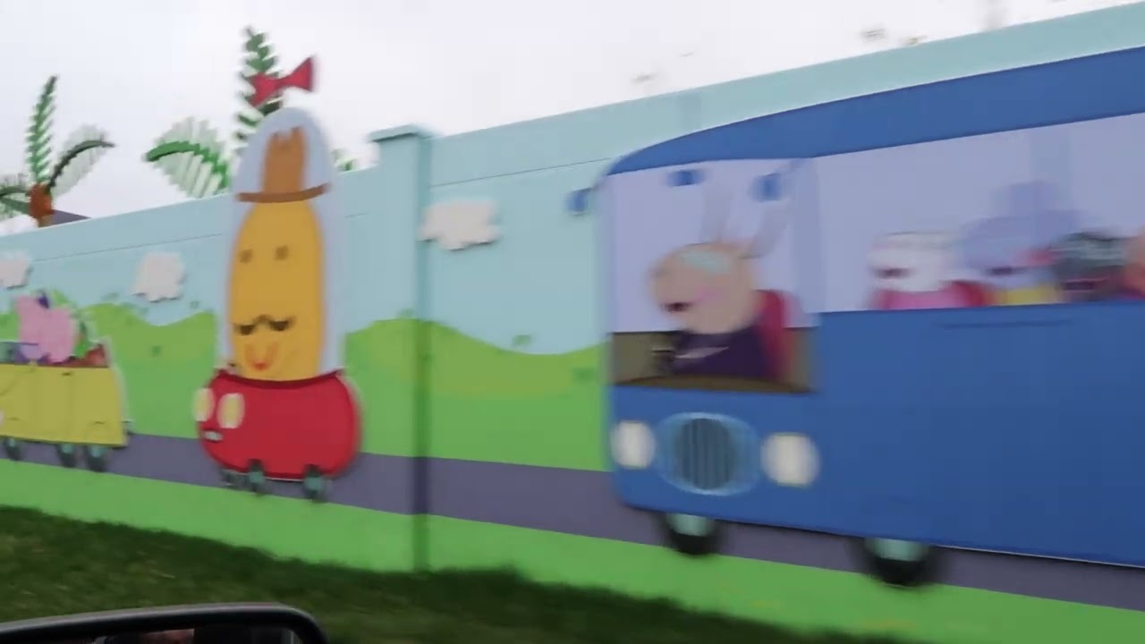 2022 Driving Into Peppa Pig Theme Park & LEGOLAND Florida Parking Lot