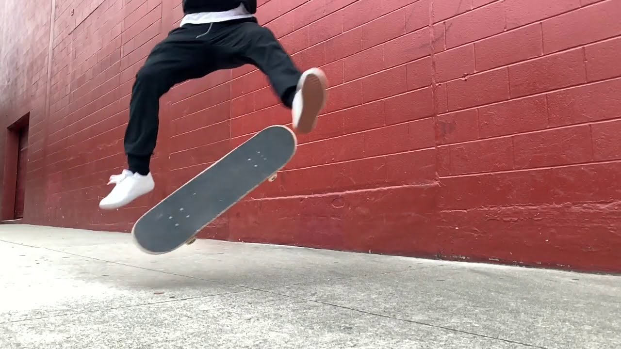 Practicing FRONTSIDE HEELFLIPS
