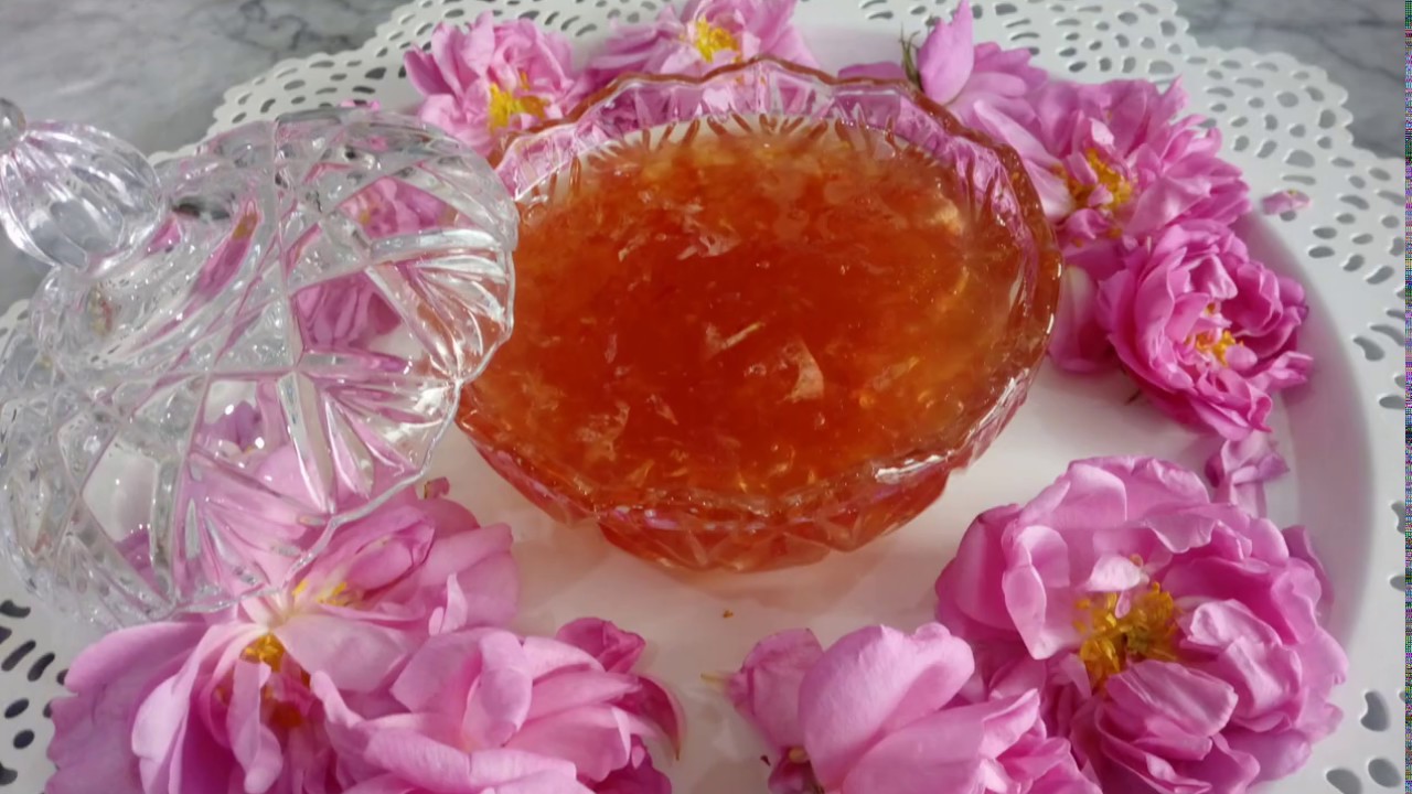 معجون الورد 🌸🌷💐💮 يحمر لوجه من وصفات لقديمة لمدينة قسنطينة