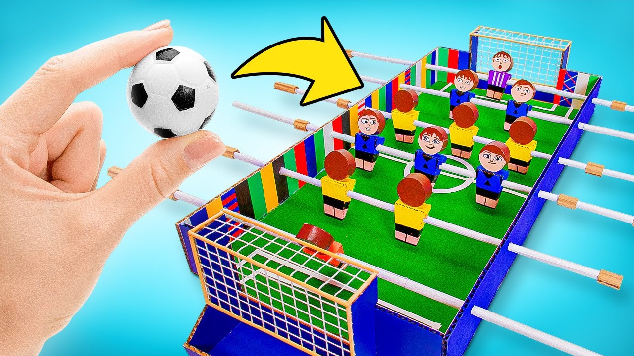 Vamos Jogar Futebol em Casa ⚽ Pebolim feito com papelão! Fácil, Fácil!