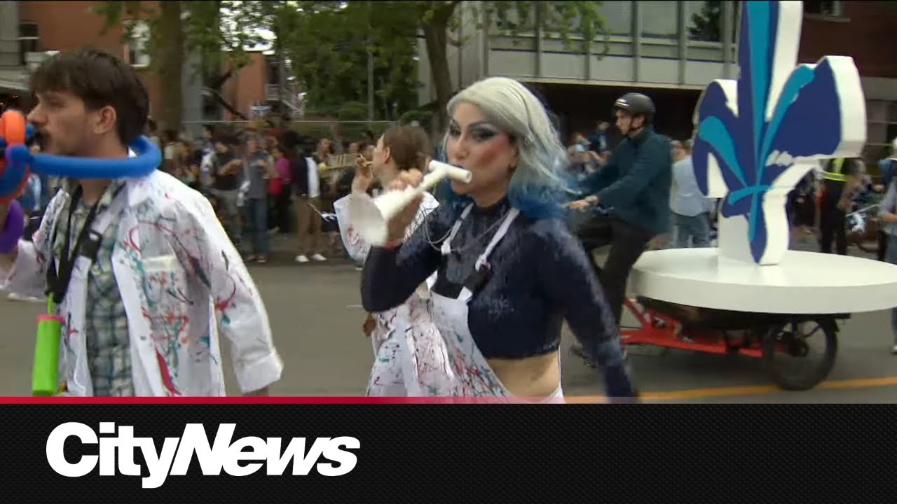 Saint-Jean-Baptiste Parade celebrating F&ecirc;te Nationale in Montreal