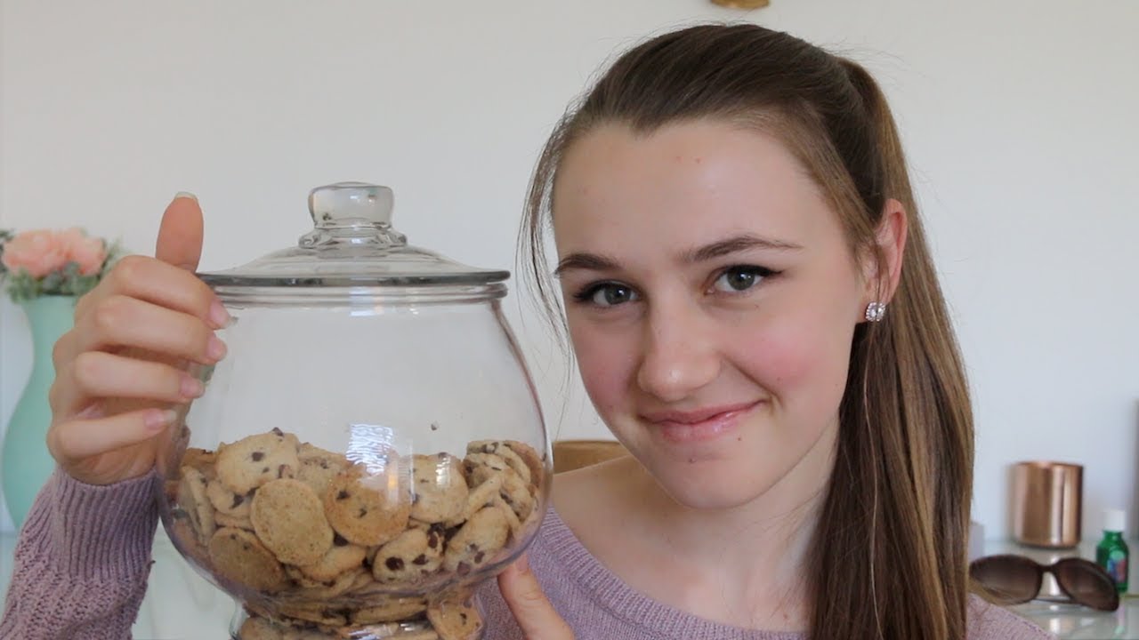 ASMR - Tapping on Things Around My Room and Up Close Whispering
