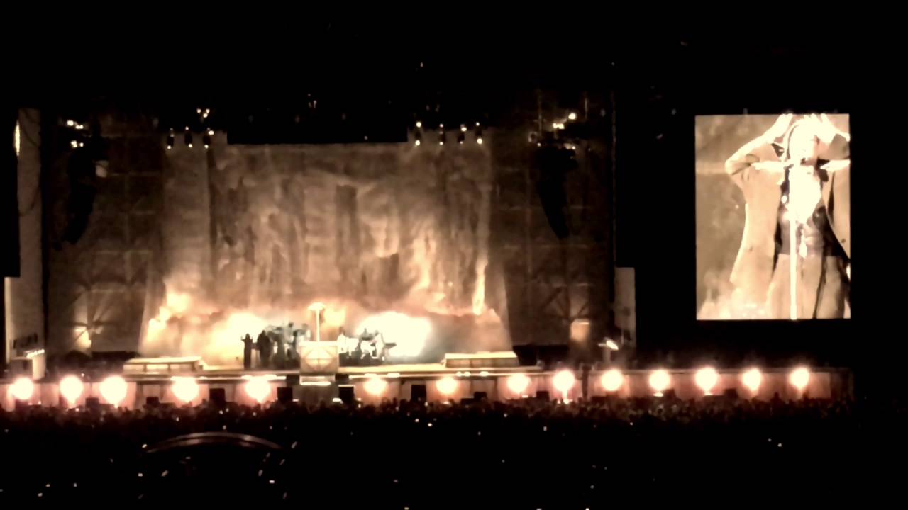 Rihanna | Kiss It Better | Anti World Tour Live | End of the Concert | Frankfurt