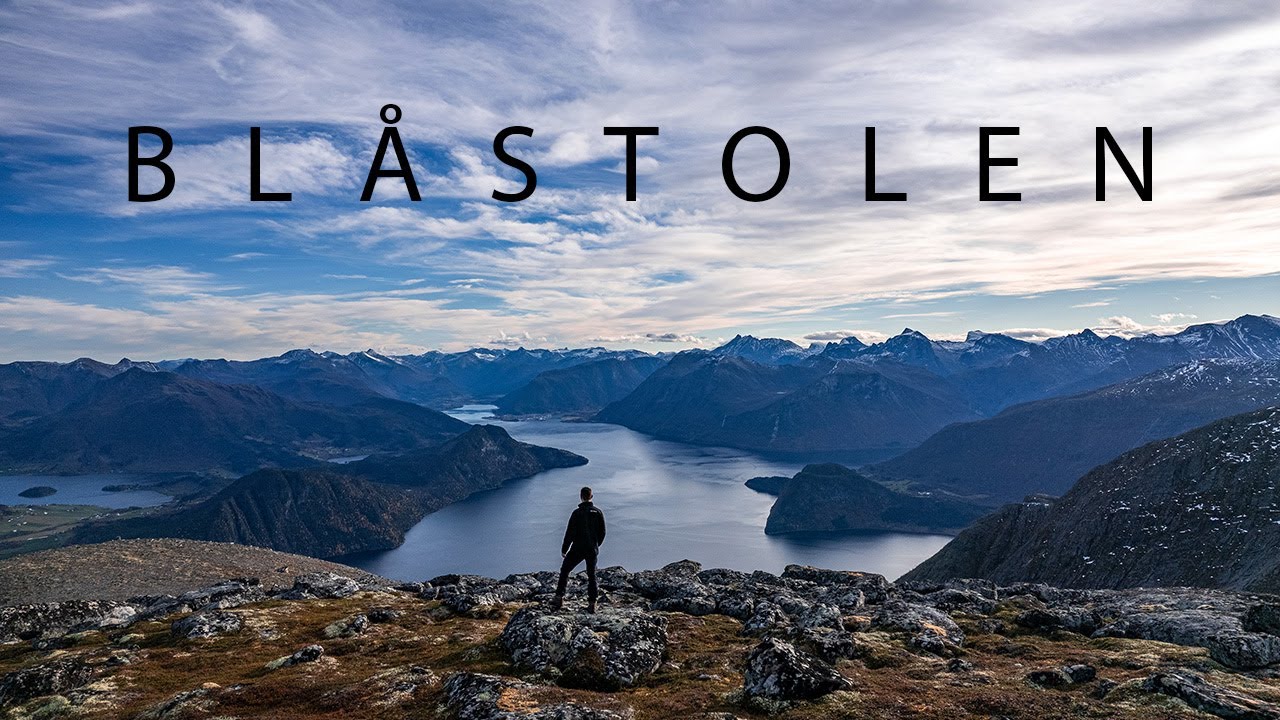 Blåstolen Hike | Stunning Autumn Hike in Norway 🇳🇴 | Hidden Gem Near Åndalsnes