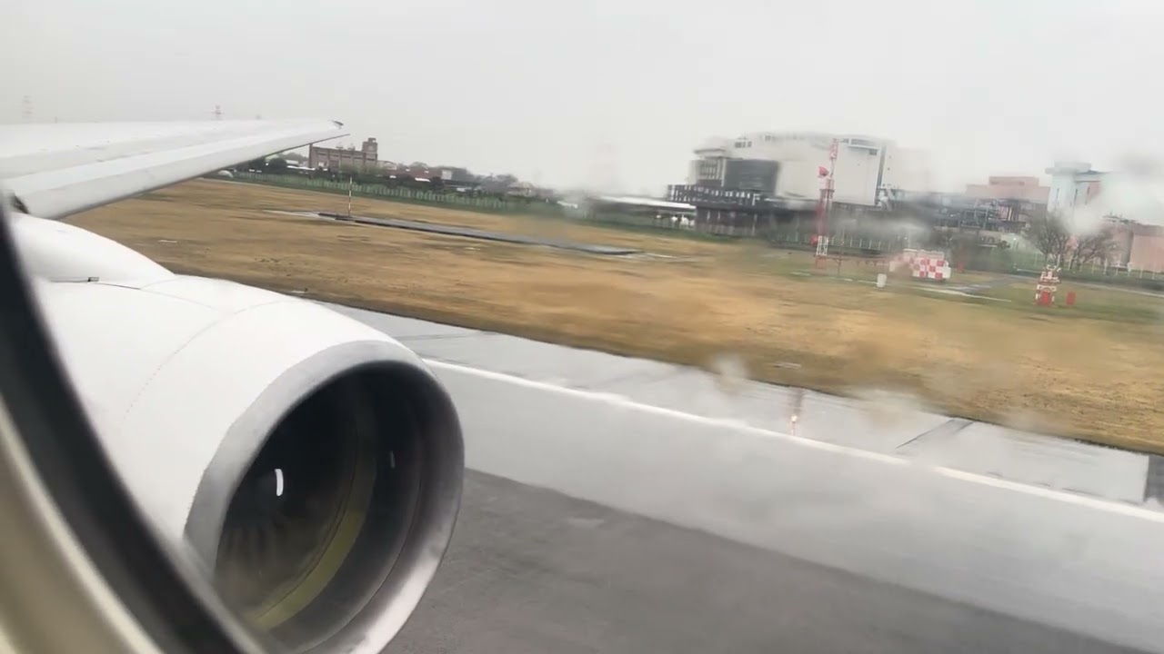 【エンジン音】 Boeing777-200ER NH30便 伊丹空港 離陸 [pw4090]