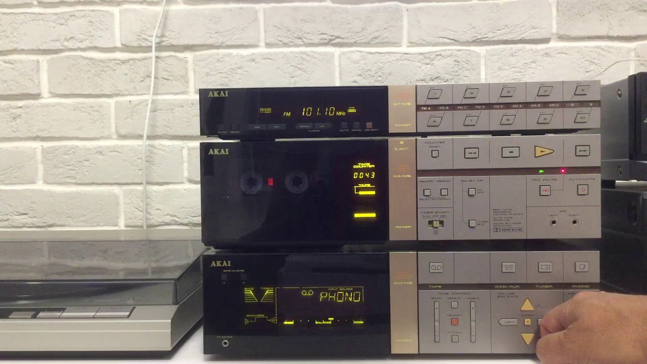 AKAI M5
