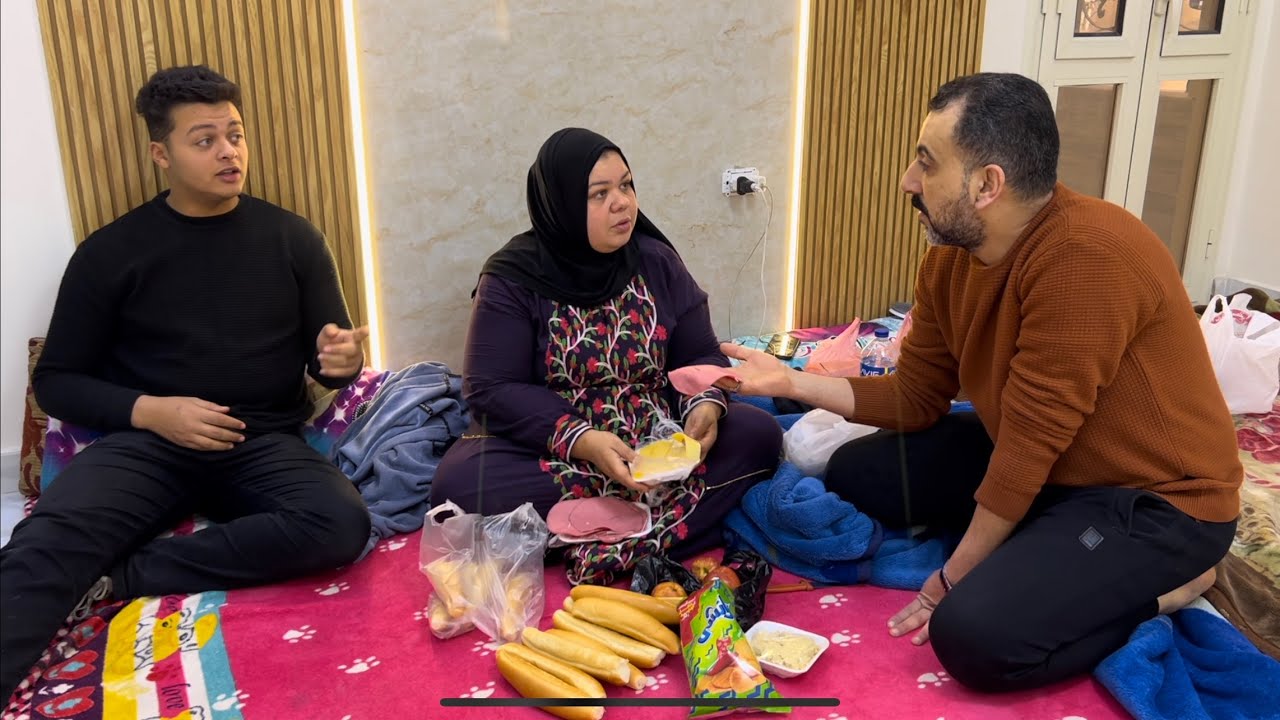 ام جني مازن دا بيعشق حاجه اسمها نكد اول فطار ملوكي عشان خاطر مازن جوزي قلت أفرحه بالشقه الجديده