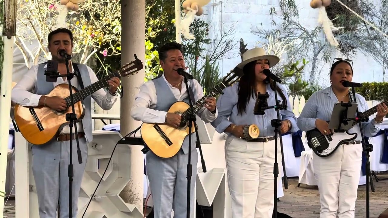 Contigo - Marina y su trío del mar 