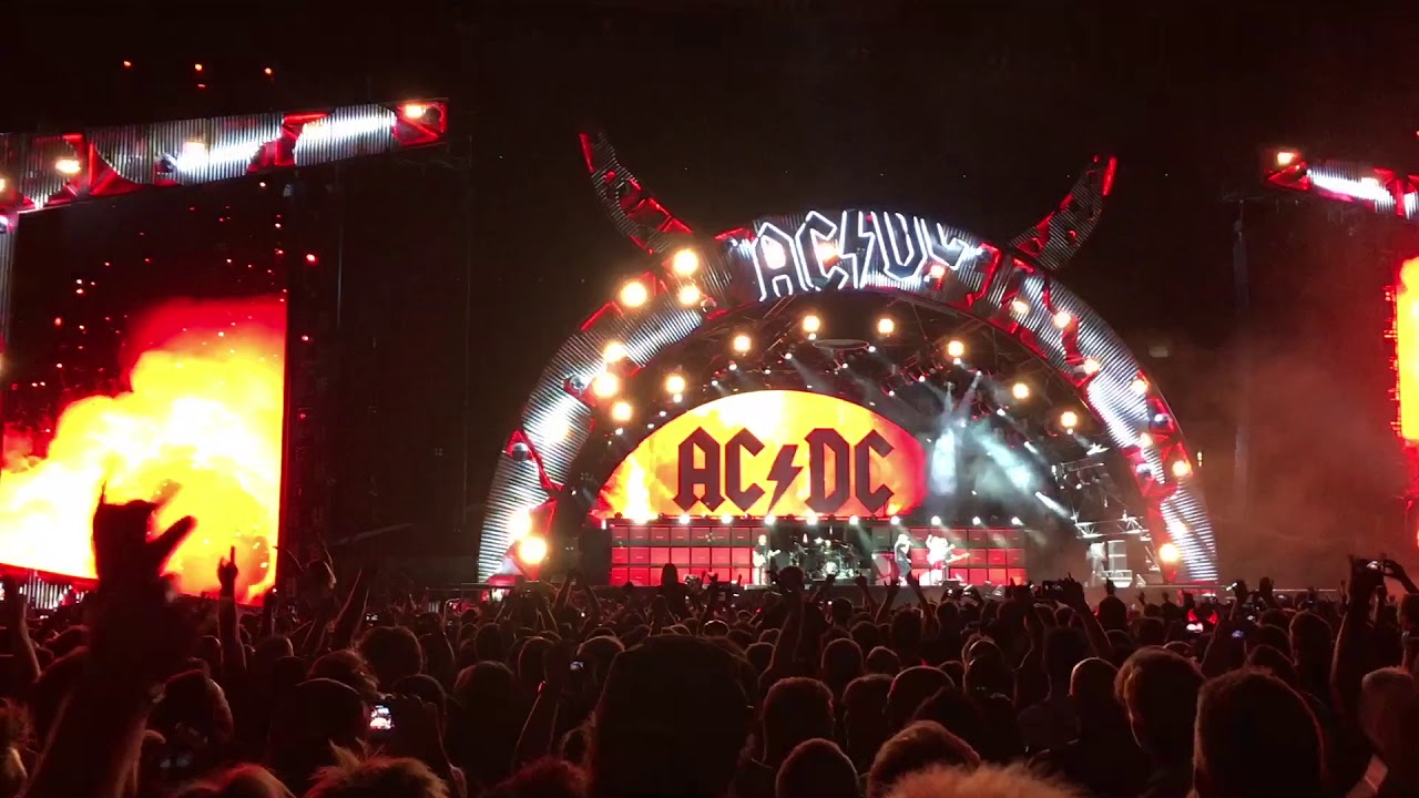 AC⚡️DC Live Concert Rock or Bust Tour February 2015 Etihad Stadium Melbourne