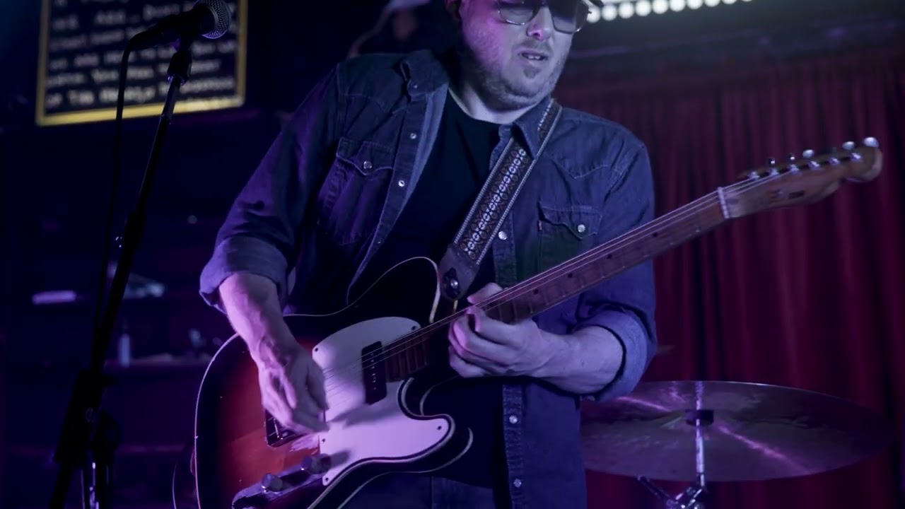 Session Guitarist Rob McNelley On Fire At The Underdog In East Nashville - Wasted Words - Live