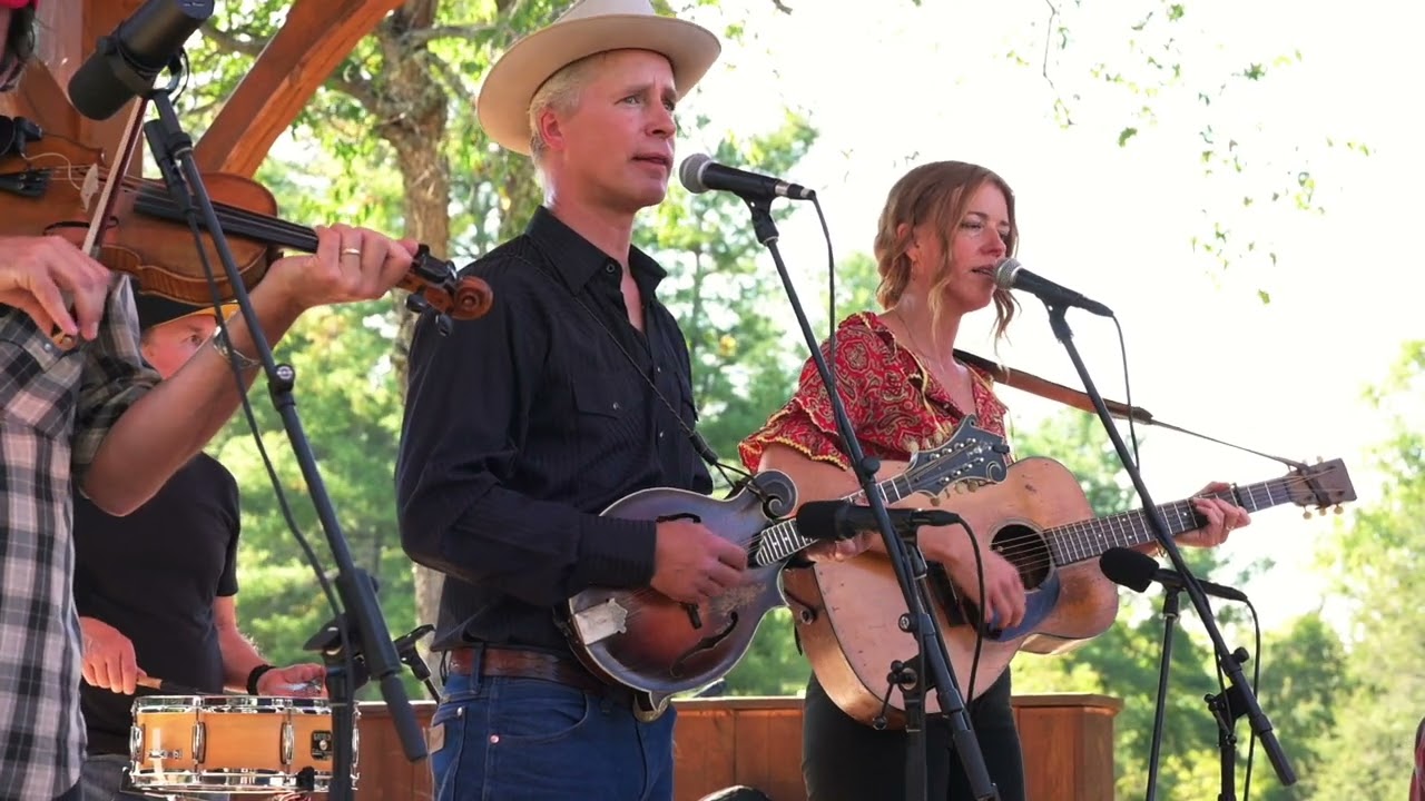 Caleb Klauder & Reeb Willms - Same Little Heart (Live)