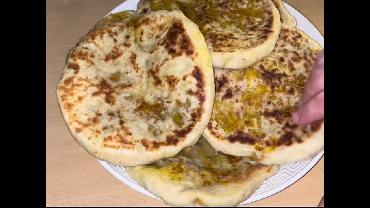 Panecillos rellenos (batbot relleno)de carne picada,pimientos y cebolla Receta fácil 