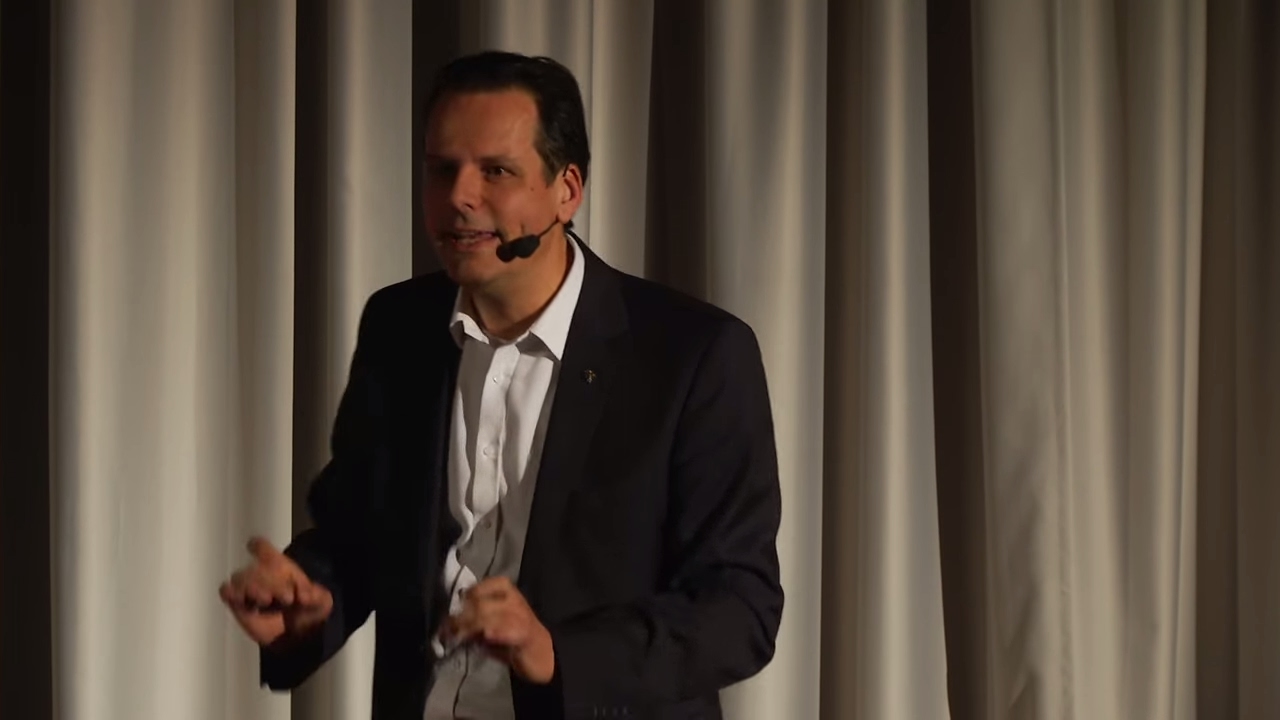 Mut zum Erfolg oder die Chance im Verrücktsein | Joachim Kreye | TEDxLeuphanaUniversityLüneburg