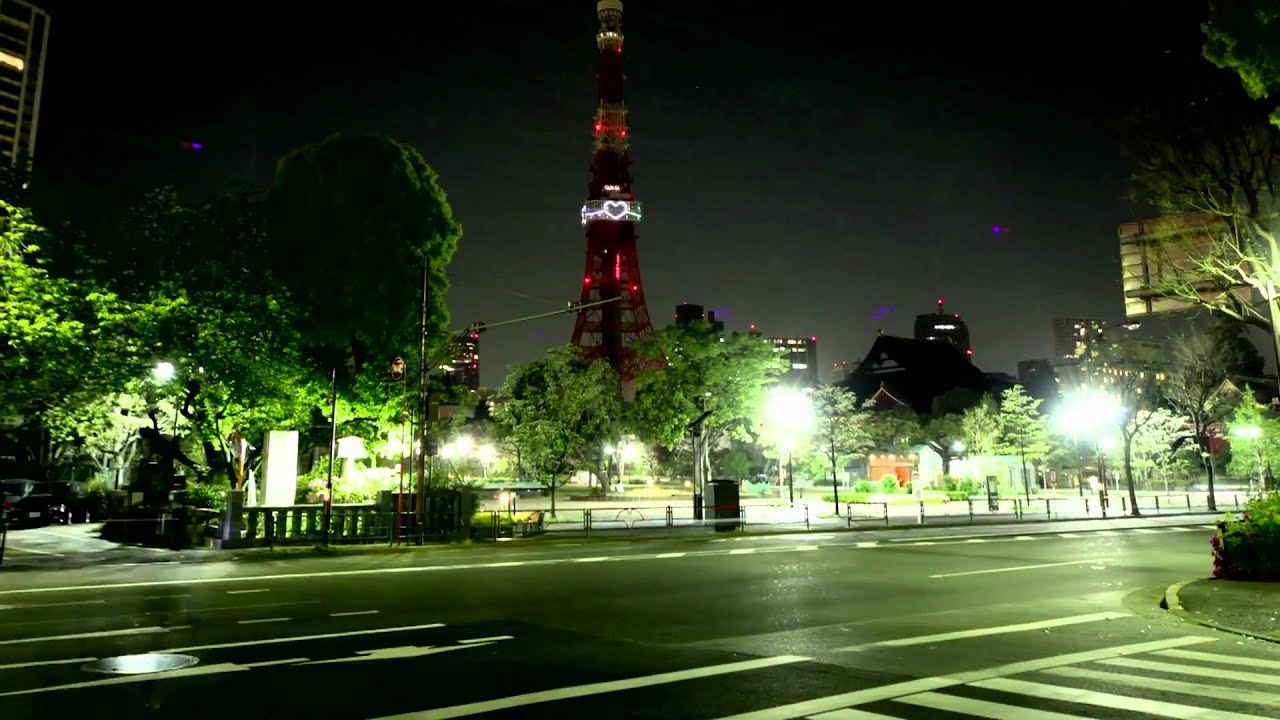 Tokyo Tower has Hearts