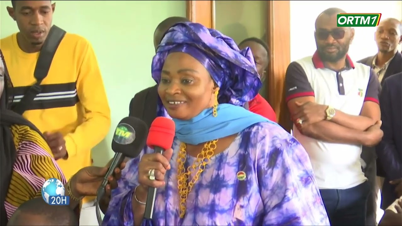 Sénégal | En marge de l'investiture, Col. Malick DIAW a rencontré la communauté malienne au Sénégal.