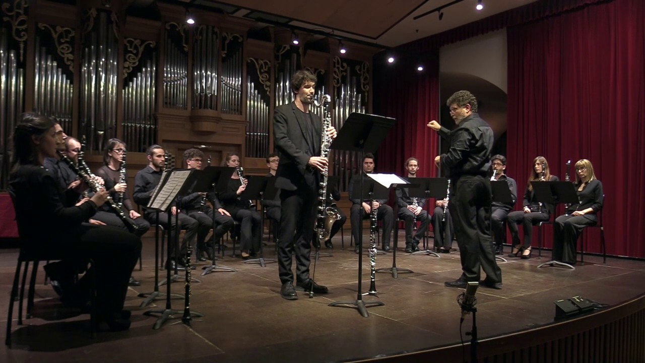 Alexis Ciesla: Habanera per clarinetto basso solista e coro di clarinetti