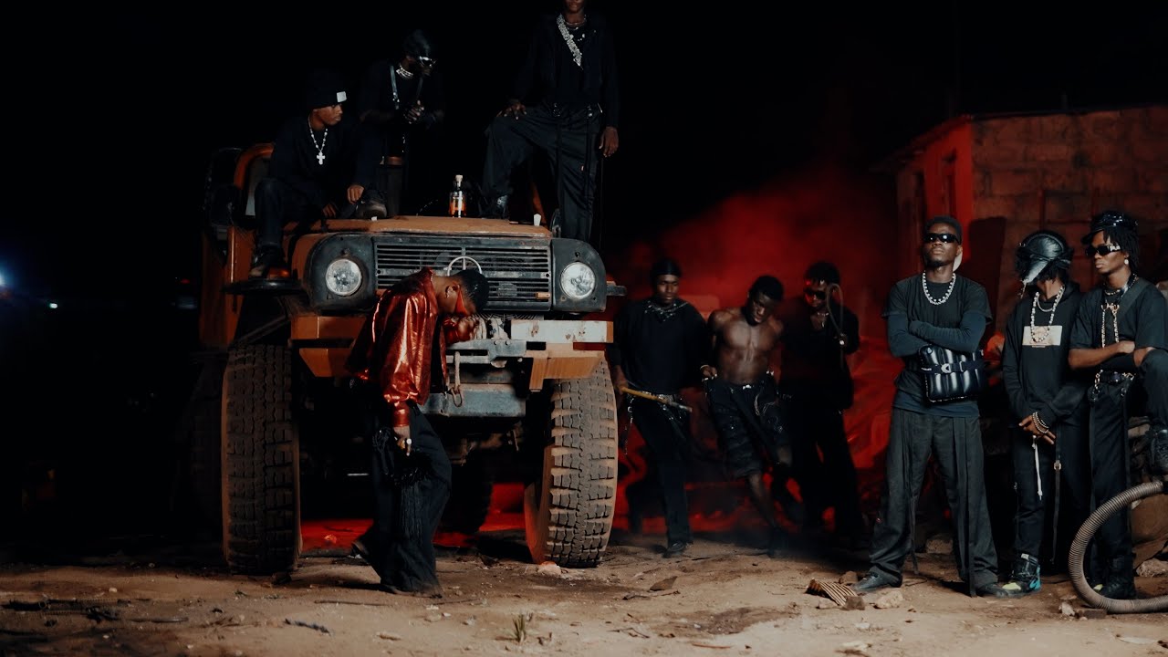 NIKANOR feat KRYS M - Tu parles trop (Clip Officiel)