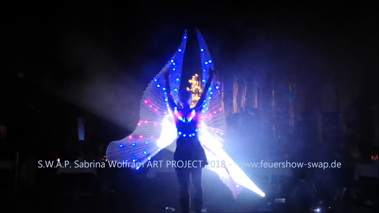 LED Lichtshow DELiGHTFUL von Sabrina Wolfram in der Schwabenlandhalle Fellbach
