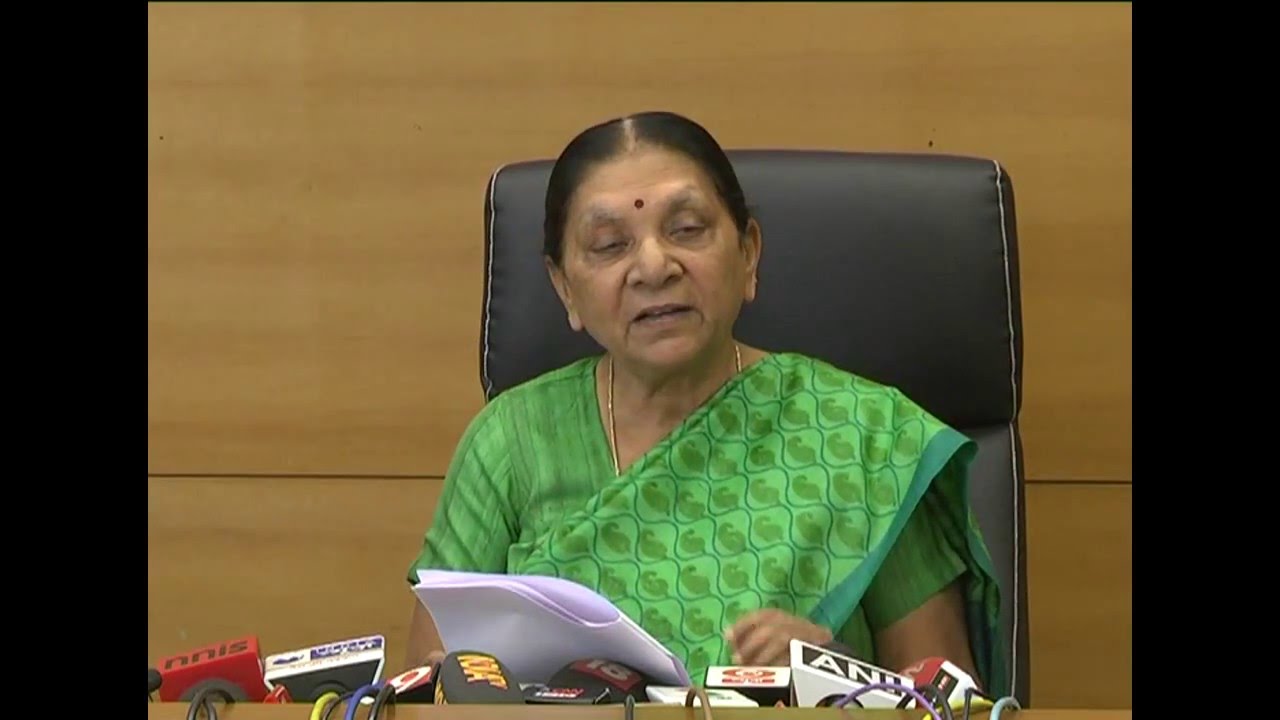 Gujarat CM hails state budget 2016 17 (Gujarati)