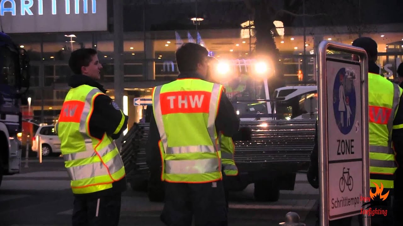 Teleskopstapler THW Hofheim (+ WLF FF Hofheim + LauKW Polizei) Zusammenschnitt