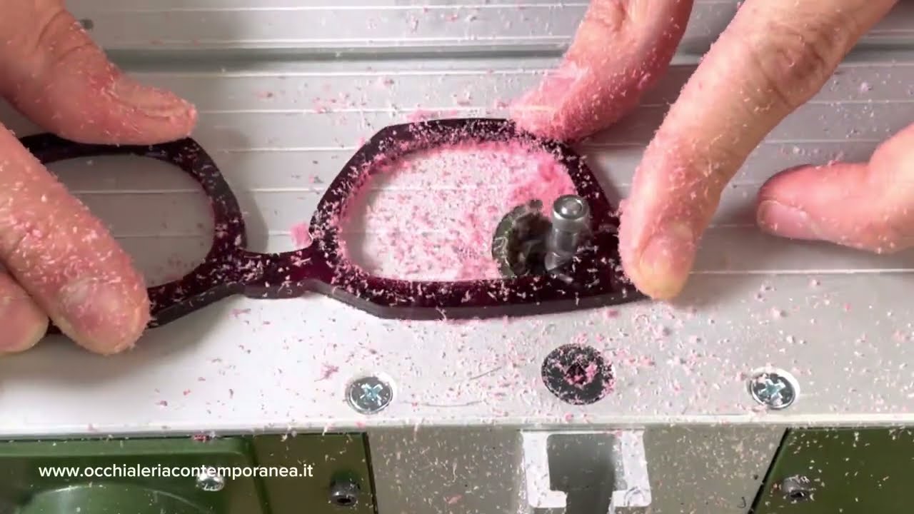Creazione canalino / bisello su montature di occhiali artigianali realizzare a mano